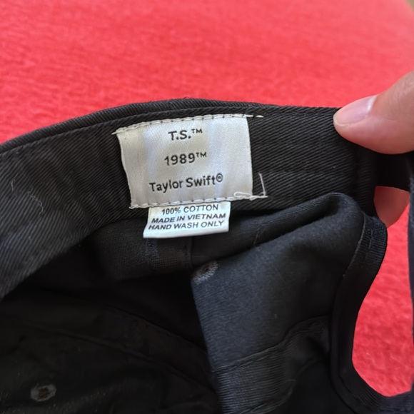 NWOT Rare All Black Taylor Swift 1989 Baseball Cap Hat - Picture 3 of 4